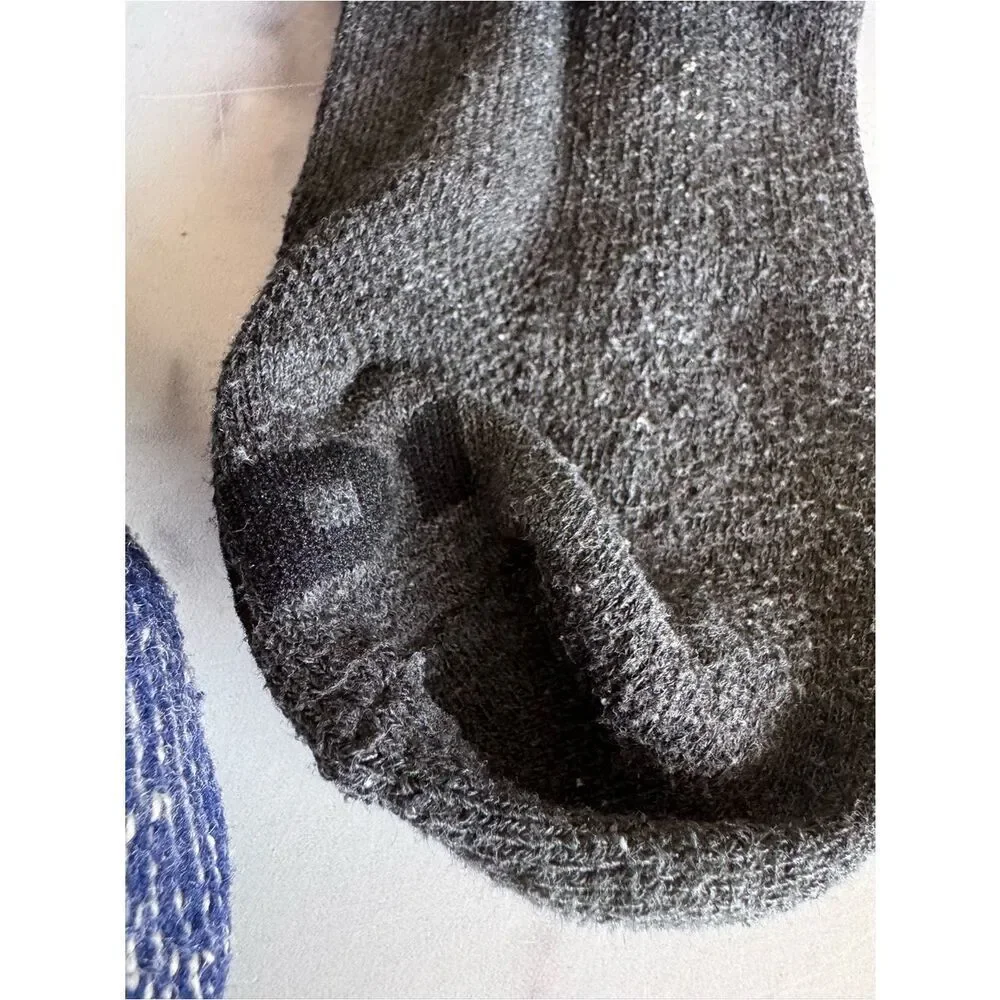 REI Men's Crew hiking thick chunky Socks Gray And1 Charcoal and Navy ribbed